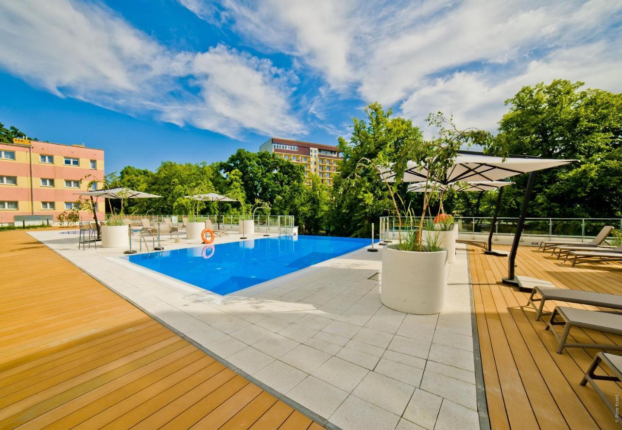 Porty B103 Nadmorskie Tarasy Pool Sauna Parking Kolobrzeg Luaran gambar