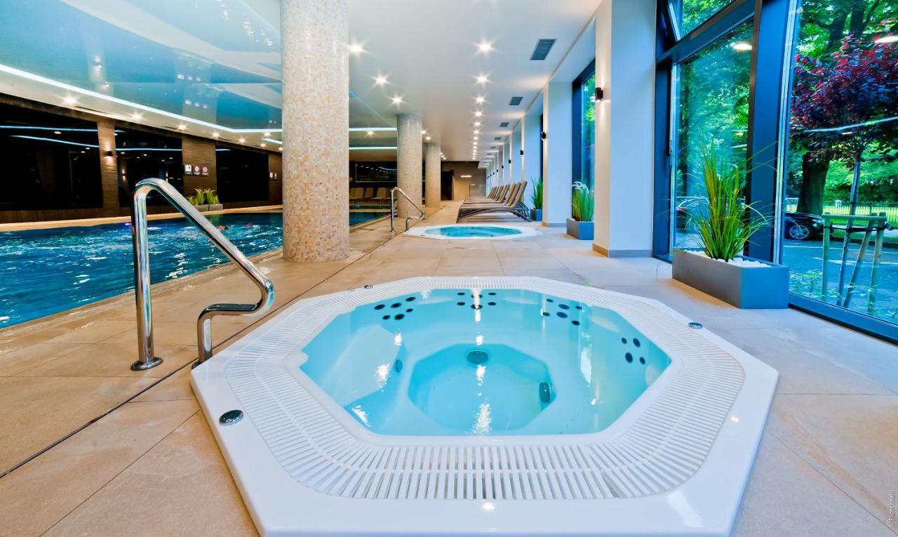 Porty B103 Nadmorskie Tarasy Pool Sauna Parking Kolobrzeg Luaran gambar