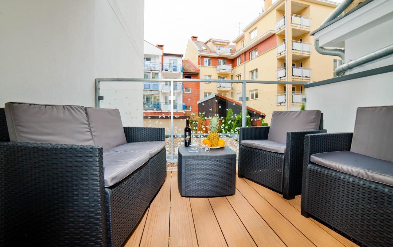 Porty B103 Nadmorskie Tarasy Pool Sauna Parking Kolobrzeg Luaran gambar